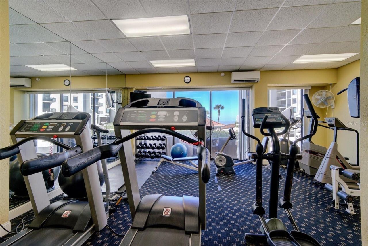 440 S Gulfview Boulevard, Unit 701, Clearwater Beach, FL 33767 Photo