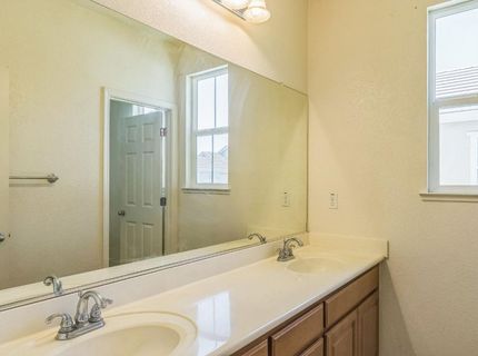 9390 Vintner, Patterson, CA 95363 Photo