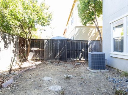 9390 Vintner, Patterson, CA 95363 Photo