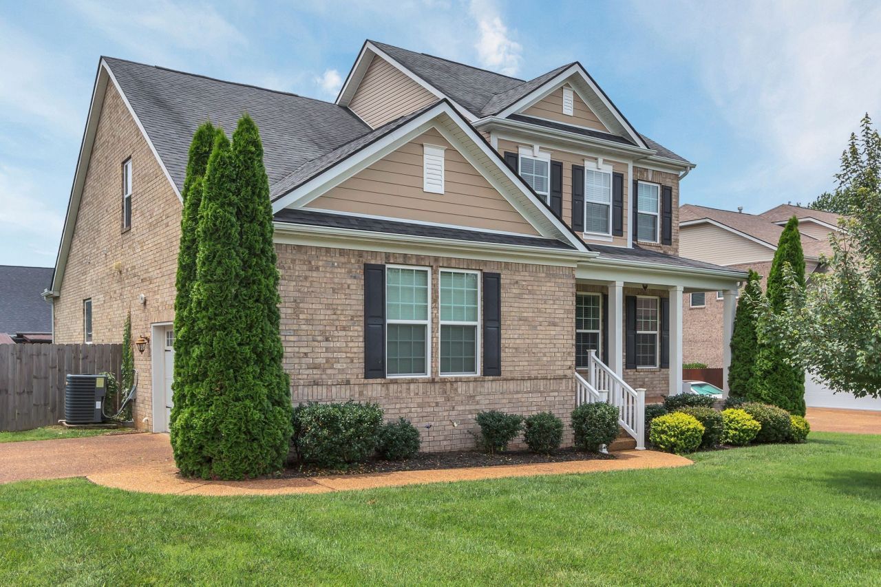 1060 Harvey Springs Drive, Spring Hill, TN 37174 Main Photo