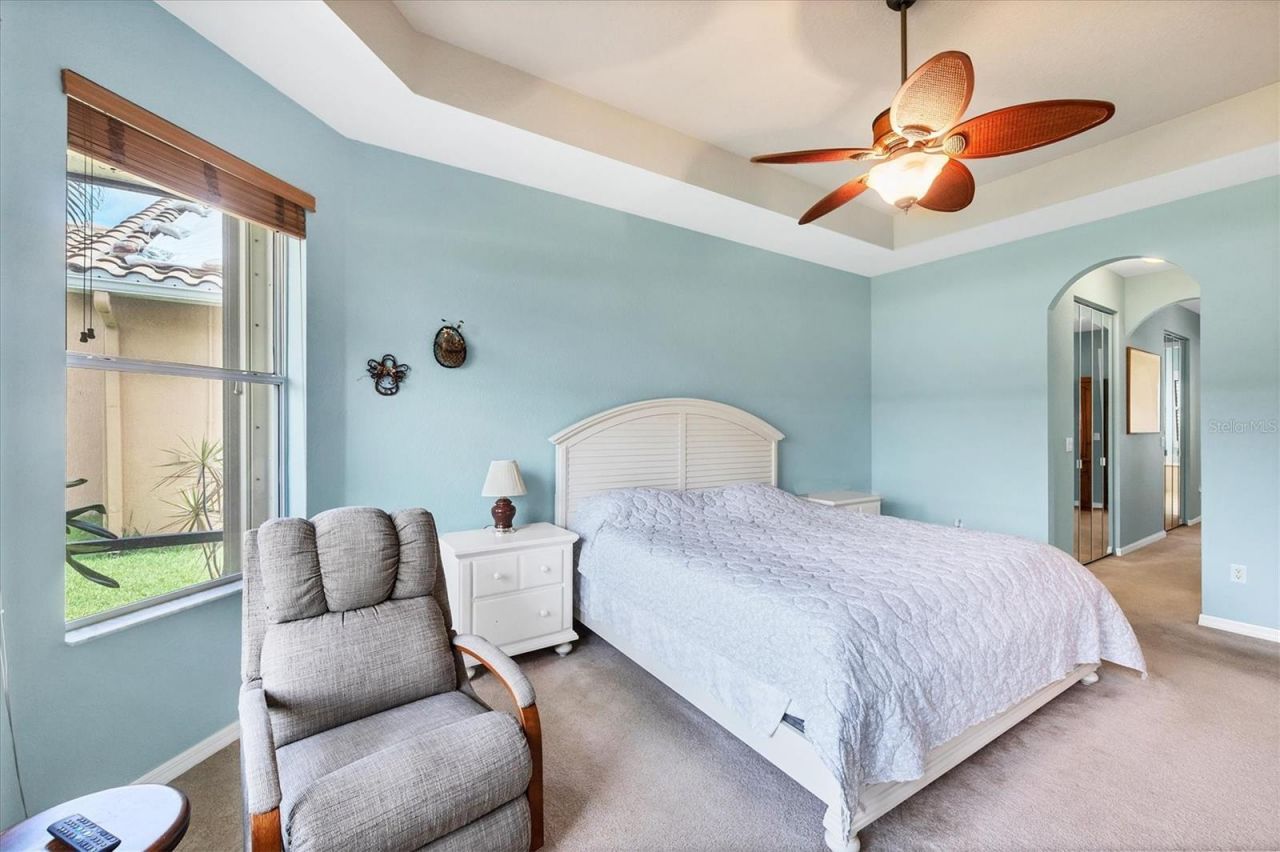 6312 41st Court E, Sarasota, FL 34243 Photo