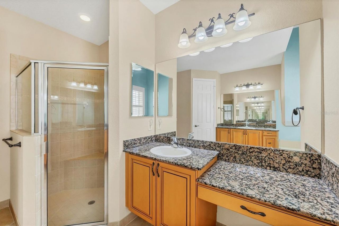 6312 41st Court E, Sarasota, FL 34243 Photo