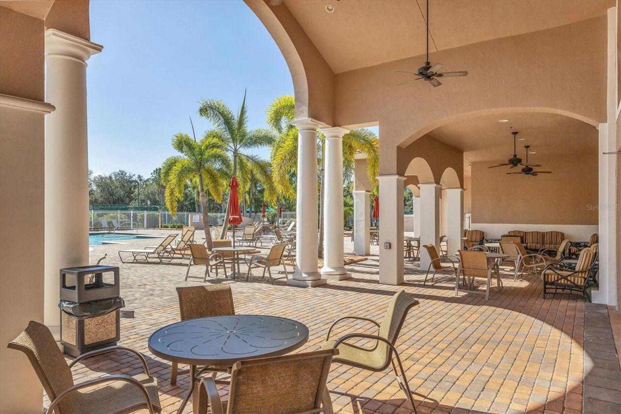 6312 41st Court E, Sarasota, FL 34243 Photo