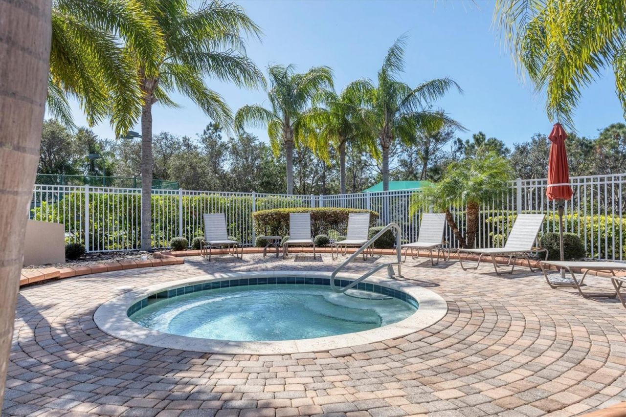 6312 41st Court E, Sarasota, FL 34243 Photo