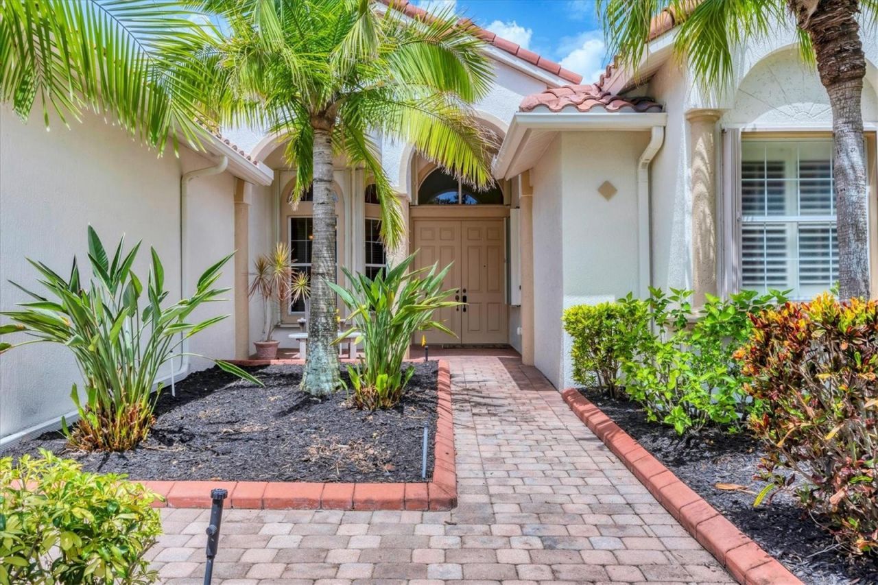 6312 41st Court E, Sarasota, FL 34243 Photo