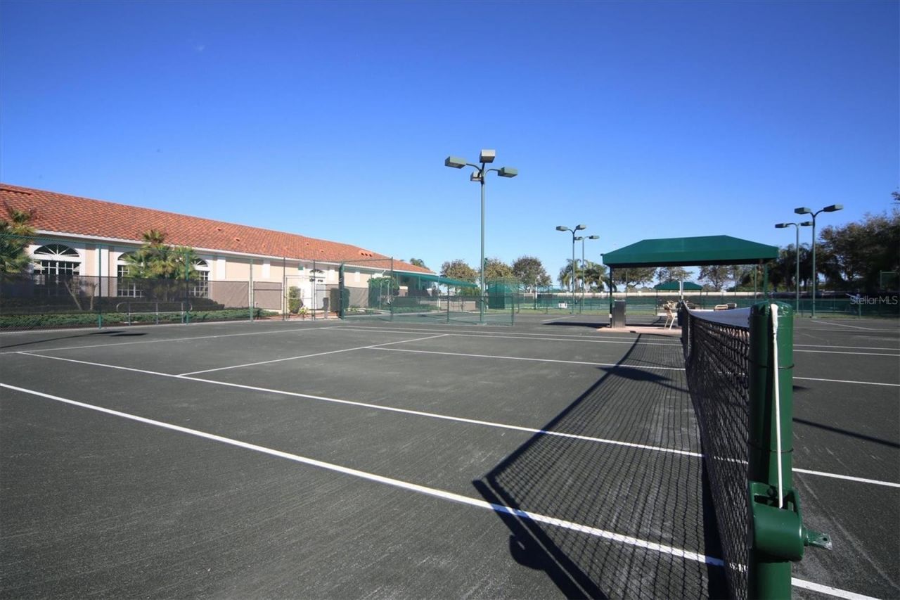 6312 41st Court E, Sarasota, FL 34243 Photo