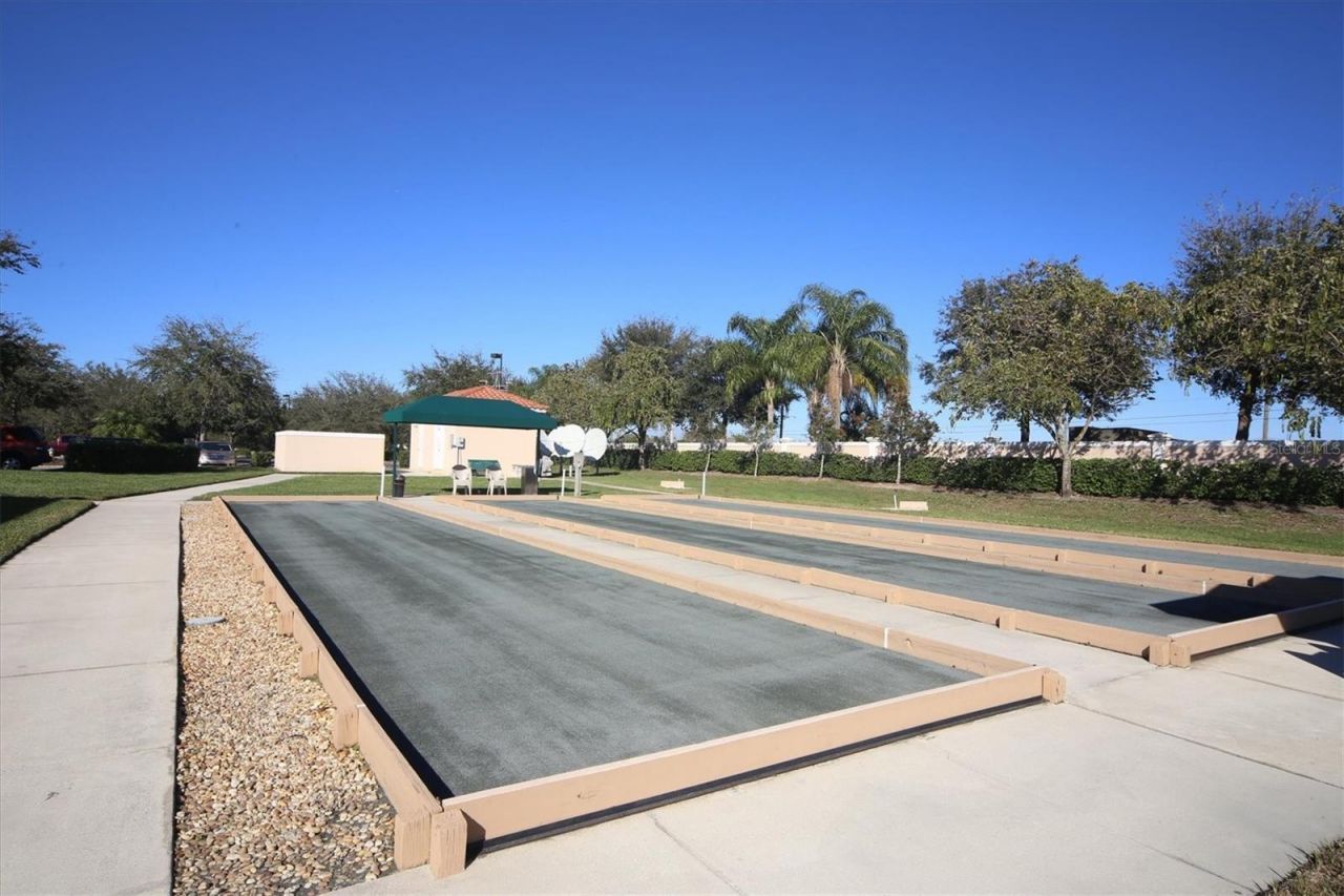 6312 41st Court E, Sarasota, FL 34243 Photo