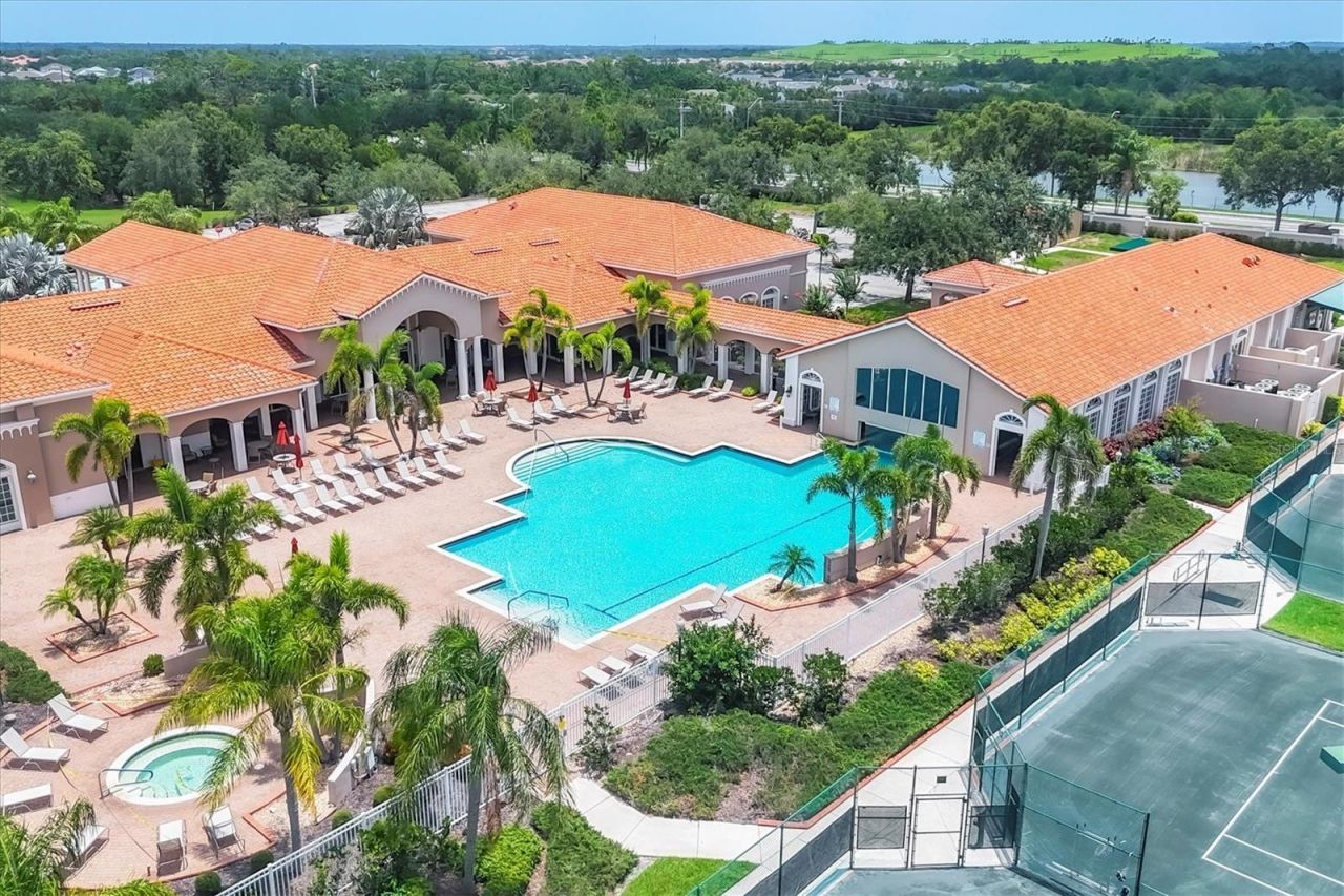 6312 41st Court E, Sarasota, FL 34243 Photo