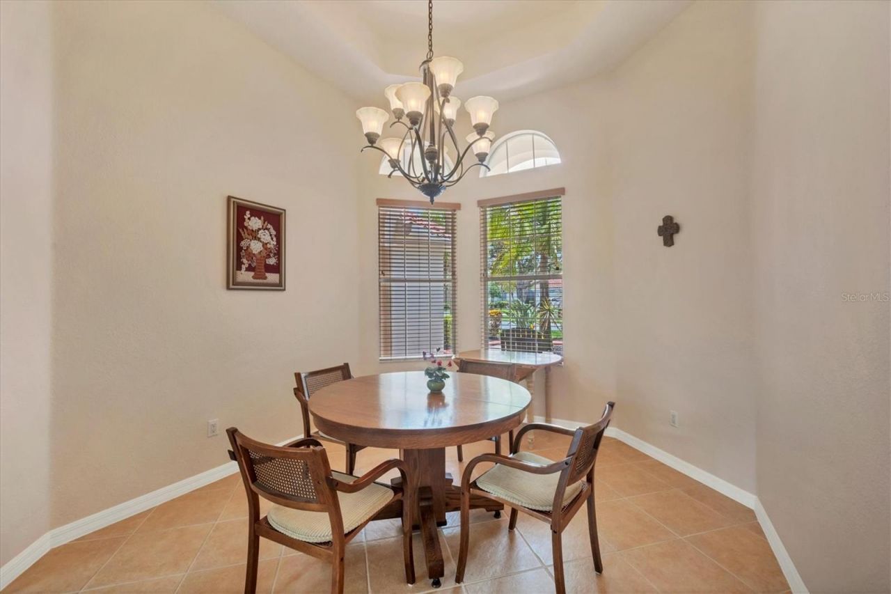 6312 41st Court E, Sarasota, FL 34243 Photo