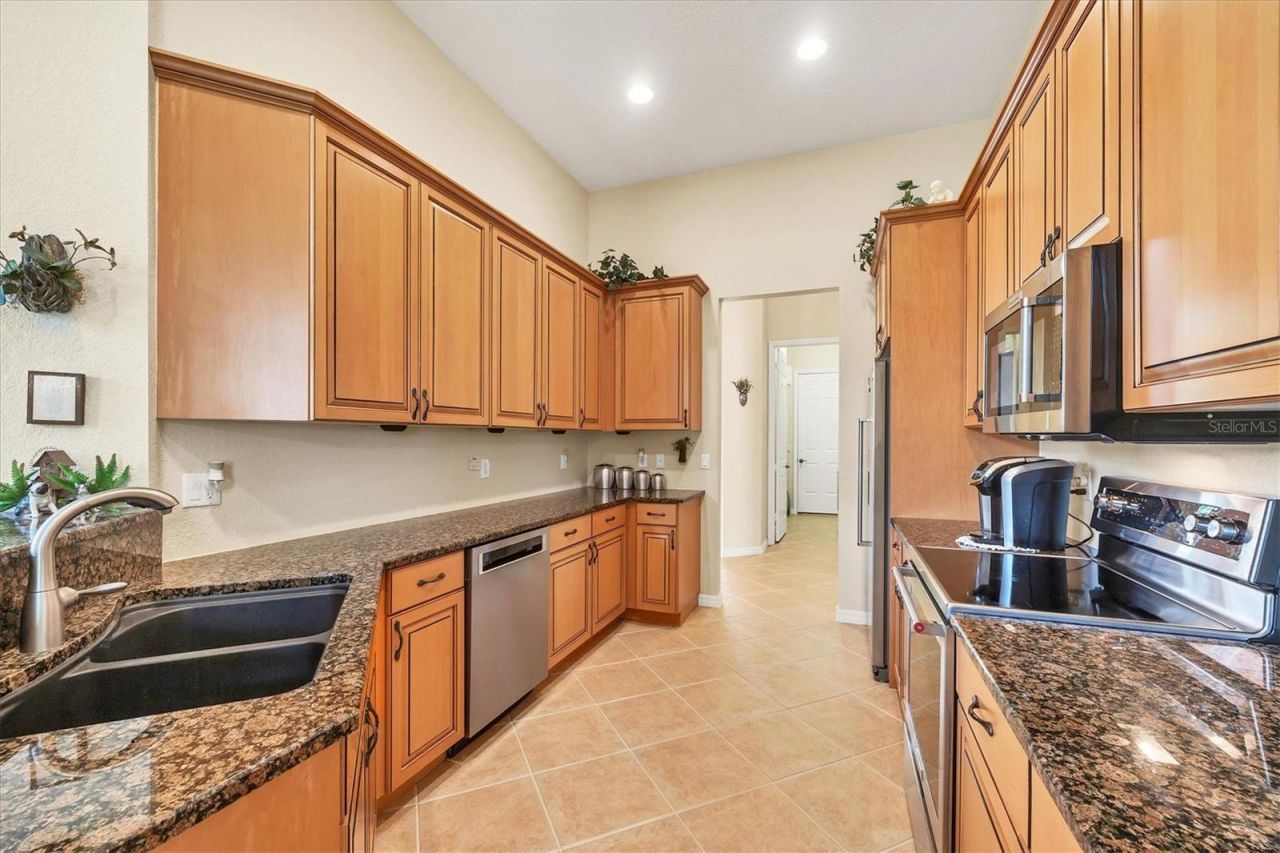 6312 41st Court E, Sarasota, FL 34243 Photo