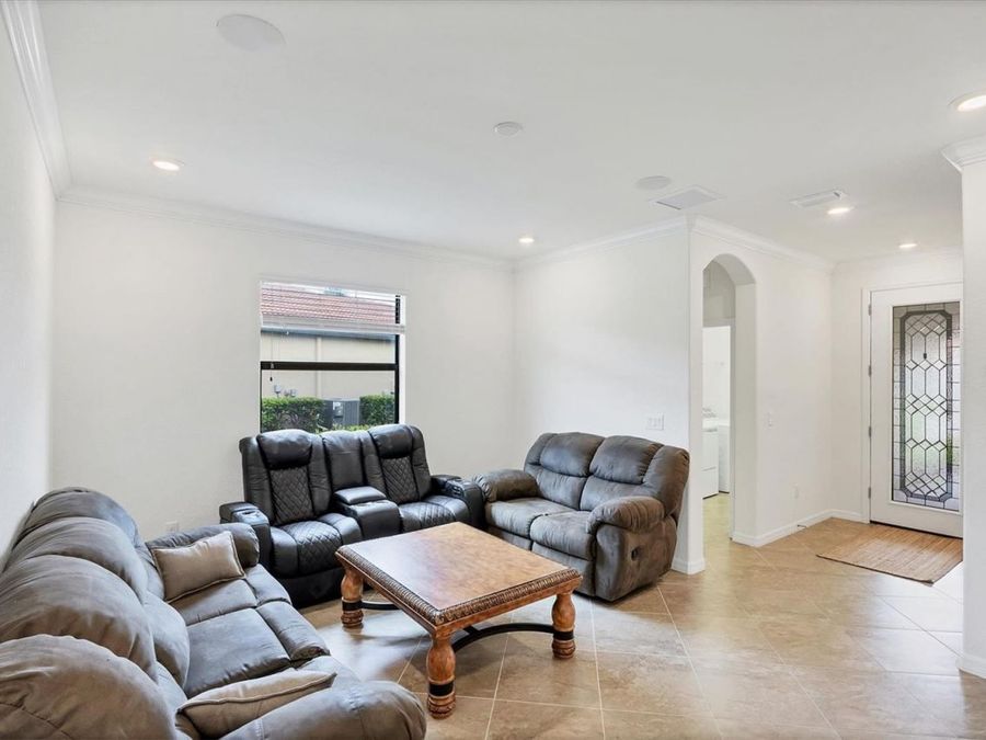 Property Image 93