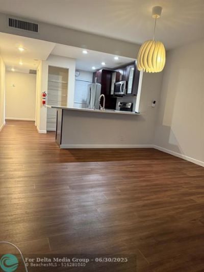 9480 Poinciana Place, Unit 410, Davie, FL 33324 Photo