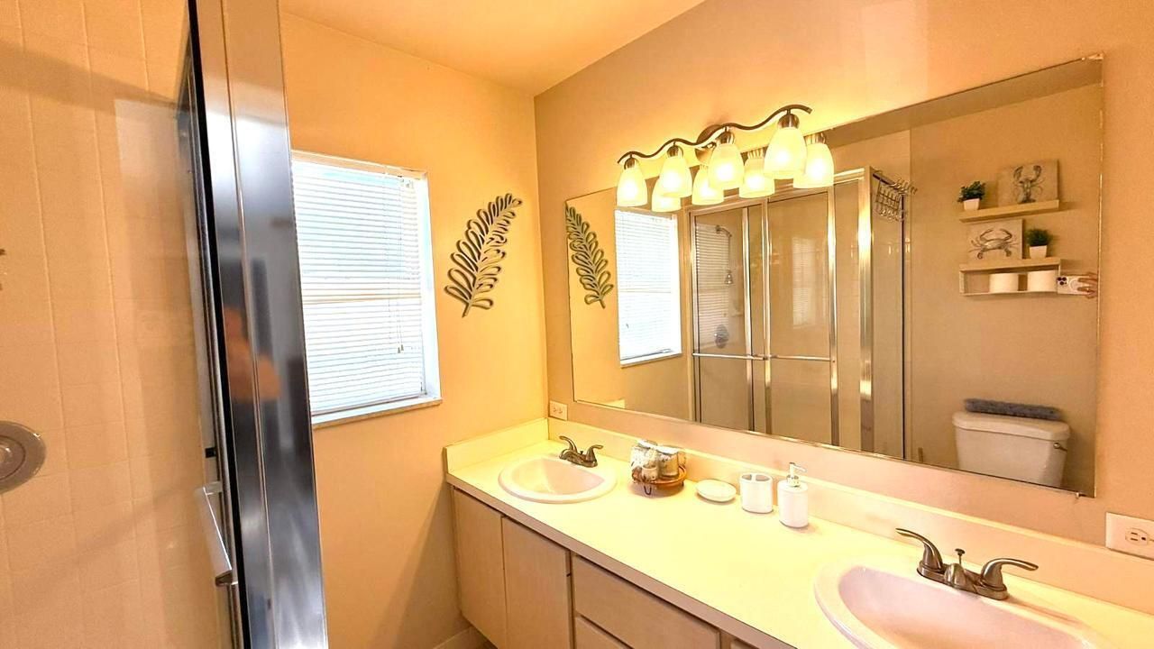 40 Essex Ct, Unit C, Royal Palm Beach, FL 33411 Photo