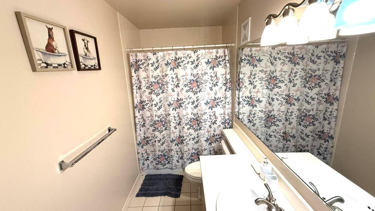 40 Essex Ct, Unit C, Royal Palm Beach, FL 33411 Photo