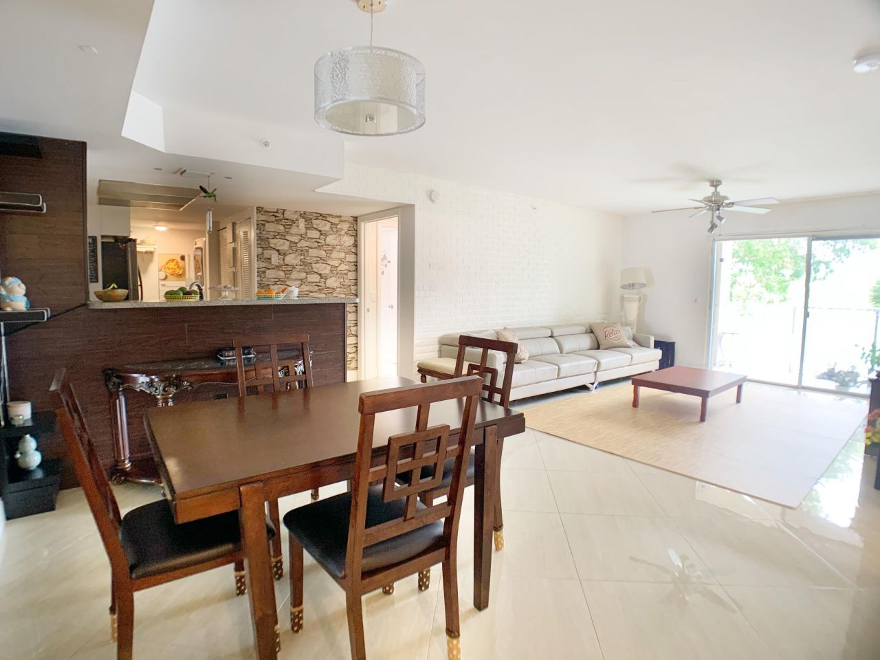 5015 Wiles Road, Unit 206, Coconut Creek, FL 33073 Photo