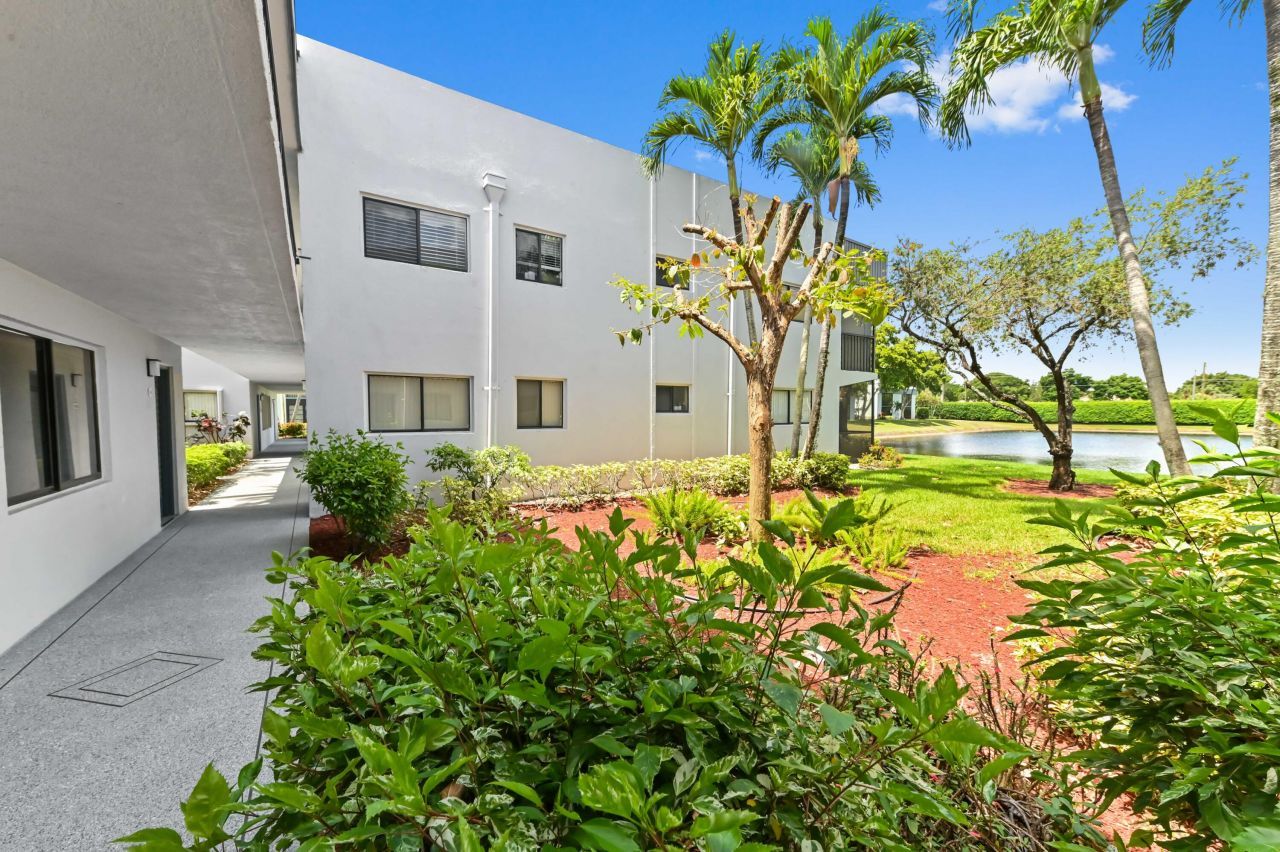 15054 Ashland Way, Unit 84, Delray Beach, FL 33484 Photo