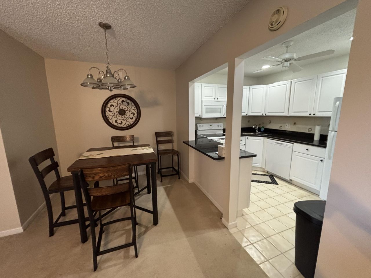 335 Knotty Pine Circle, Unit D2, Greenacres, FL 33463 Photo