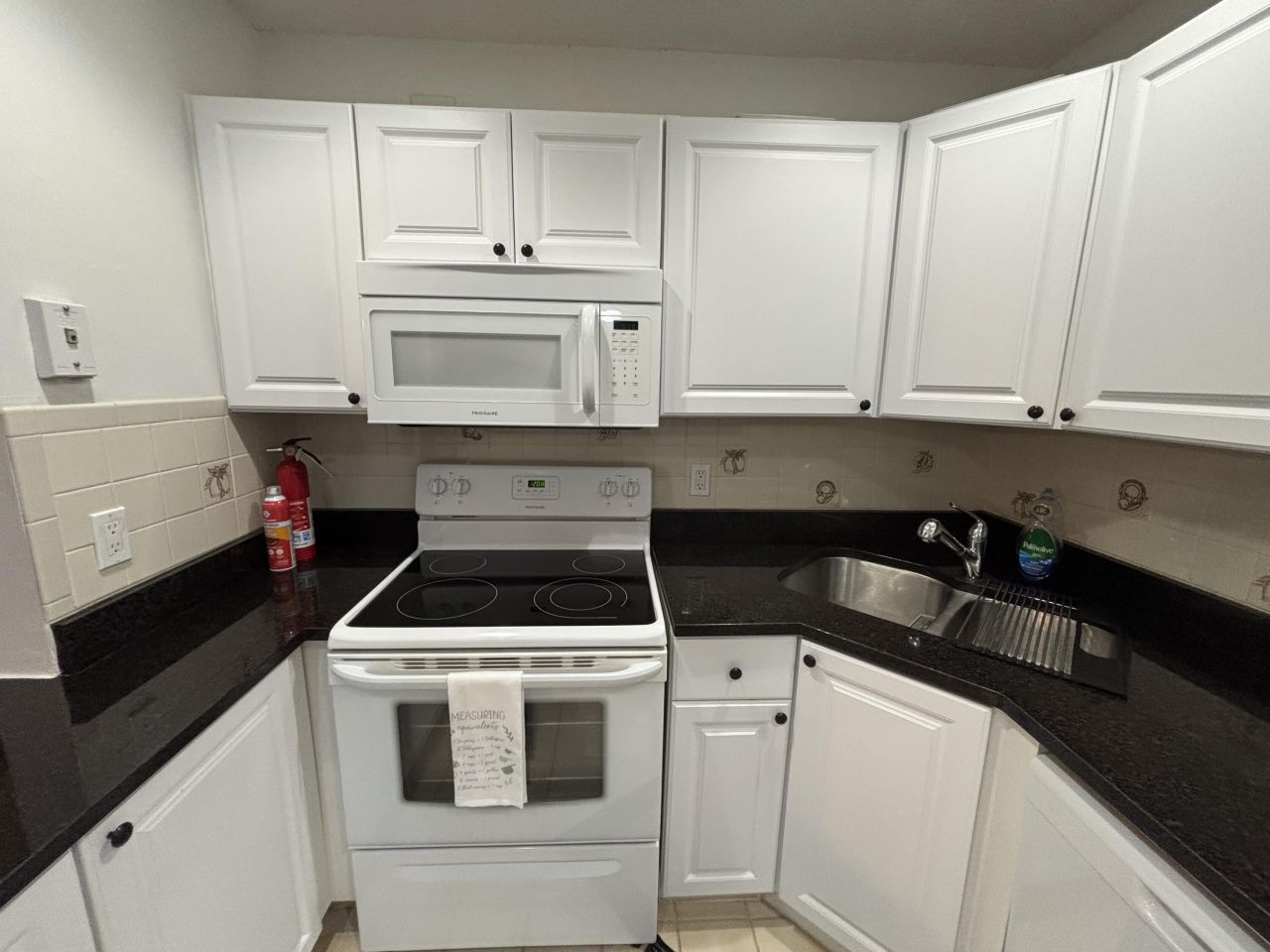 335 Knotty Pine Circle, Unit D2, Greenacres, FL 33463 Photo
