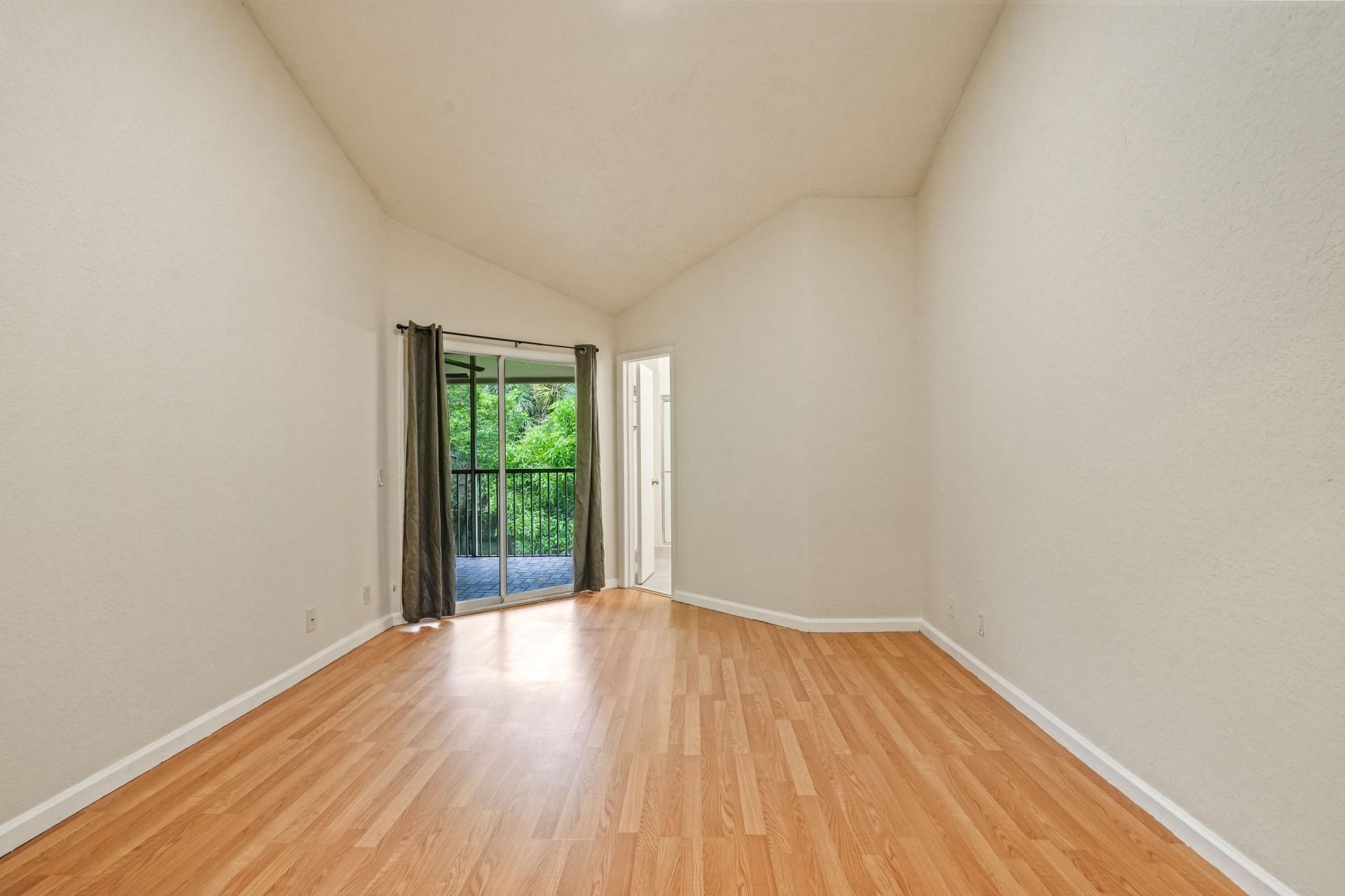 6508 Via Regina, Unit 4, Boca Raton, FL 33433 Photo