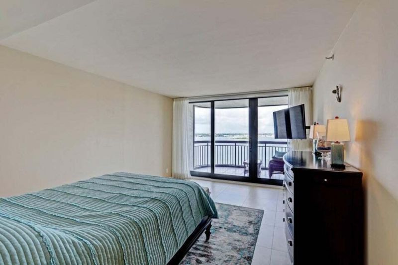5380 N Ocean Drive, Unit 11j, Singer Island, FL 33404 Photo