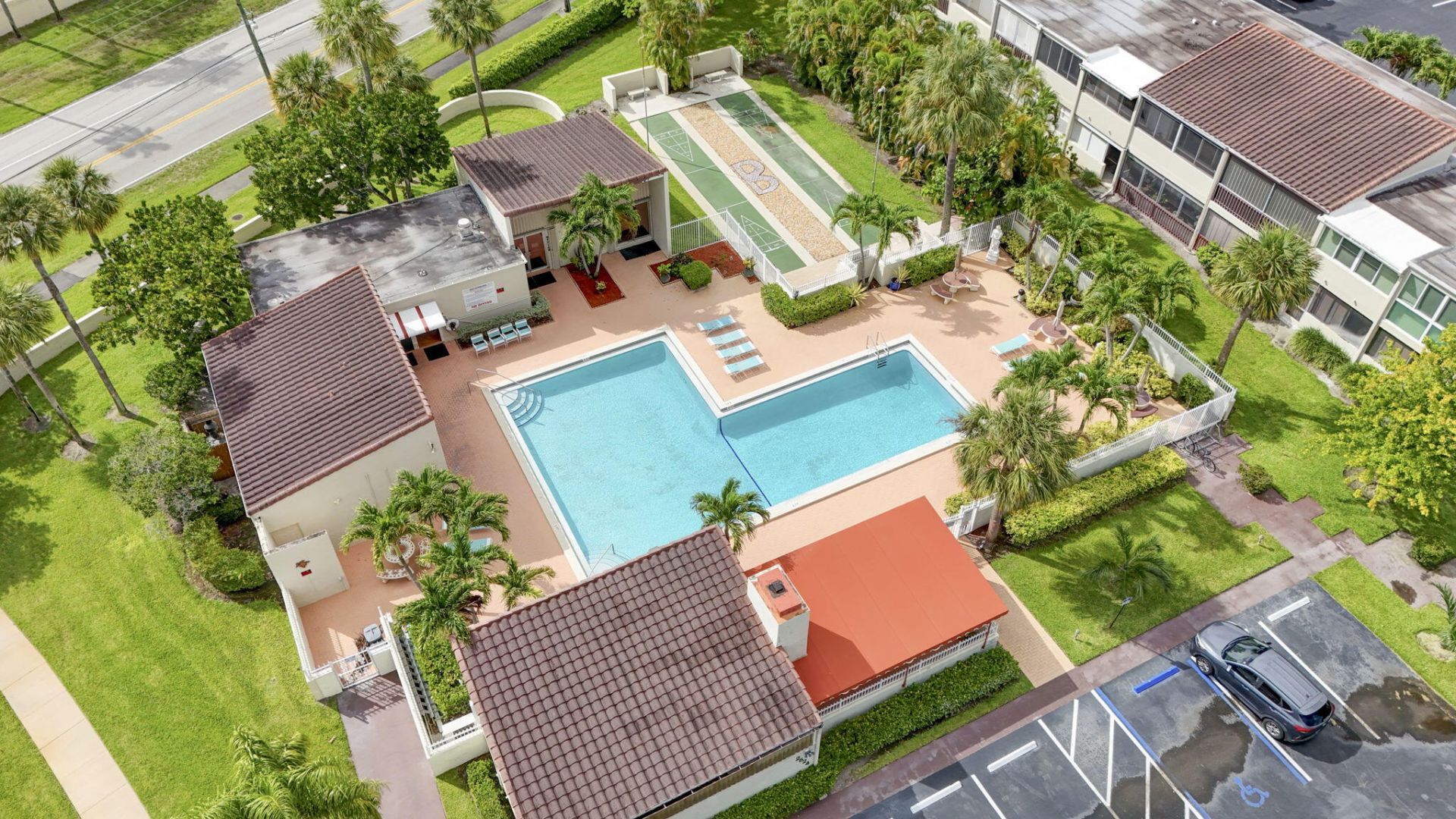 2532 Boundbrook Drive S, Unit 102, West Palm Beach, FL 33406 Photo