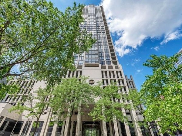 1122 N Clark Street, Unit 2806, Chicago, IL 60610