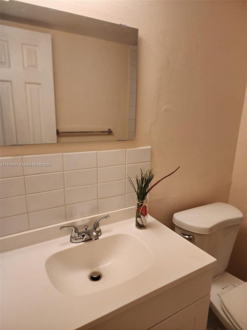 241 SE 9th Ave, Unit 110, Pompano Beach, FL 33060 Photo