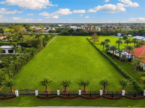 70 Sw Pl, Southwest Ranches, FL 33331