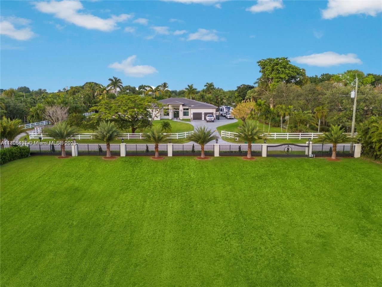 70 SW Pl, Southwest Ranches, FL 33331 Photo