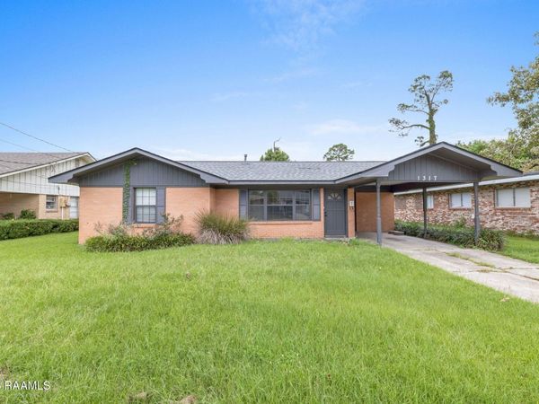 1317 N Elton Court, Lake Charles, LA 70607