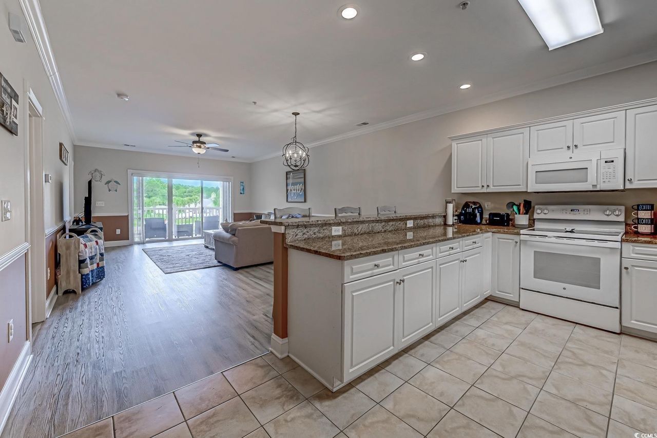 110 South Shore Blvd. Photo 4