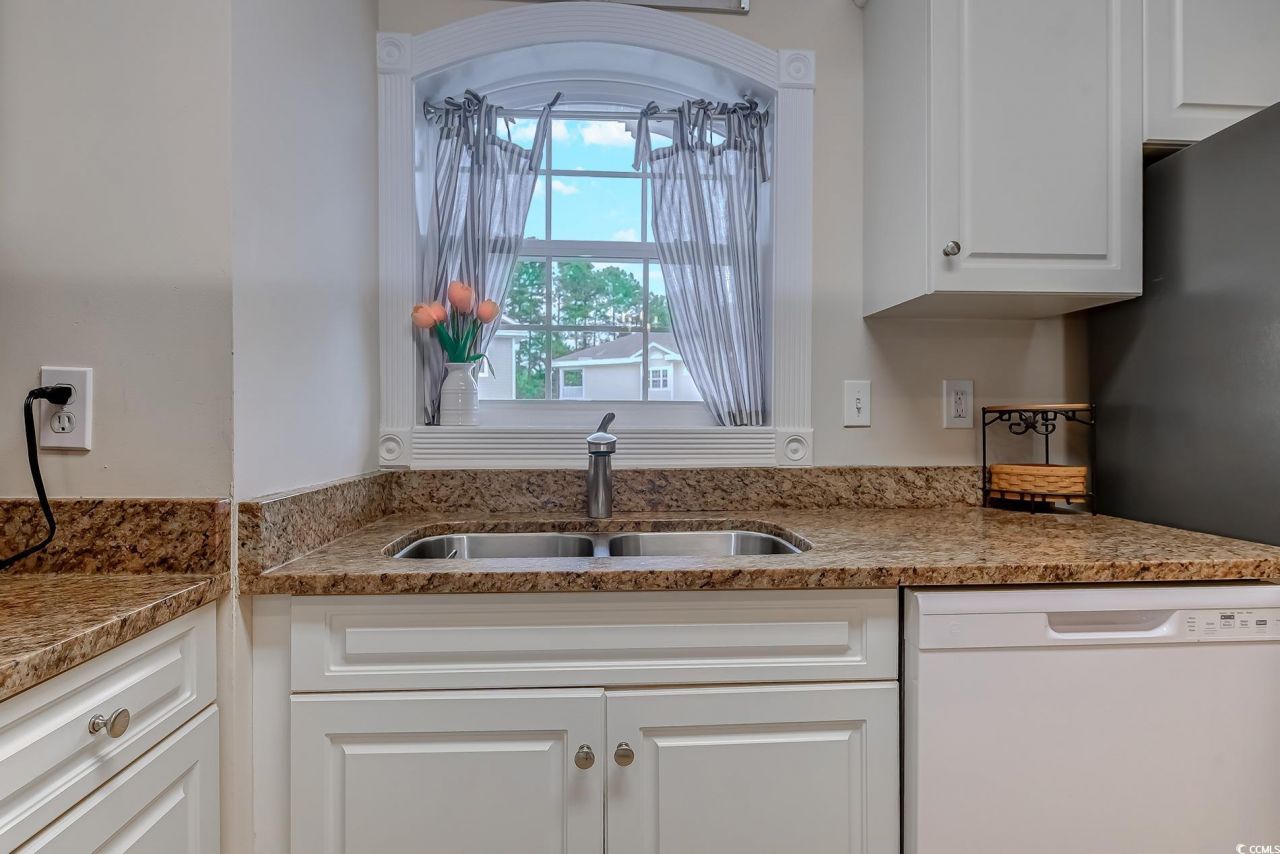 110 South Shore Blvd. Photo 6