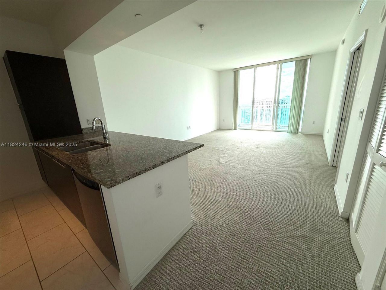 951 Brickell Ave, Unit 3703, Miami, FL 33131 Photo