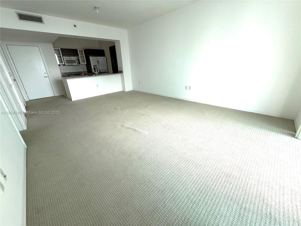 951 Brickell Ave, Unit 3703, Miami, FL 33131 Photo