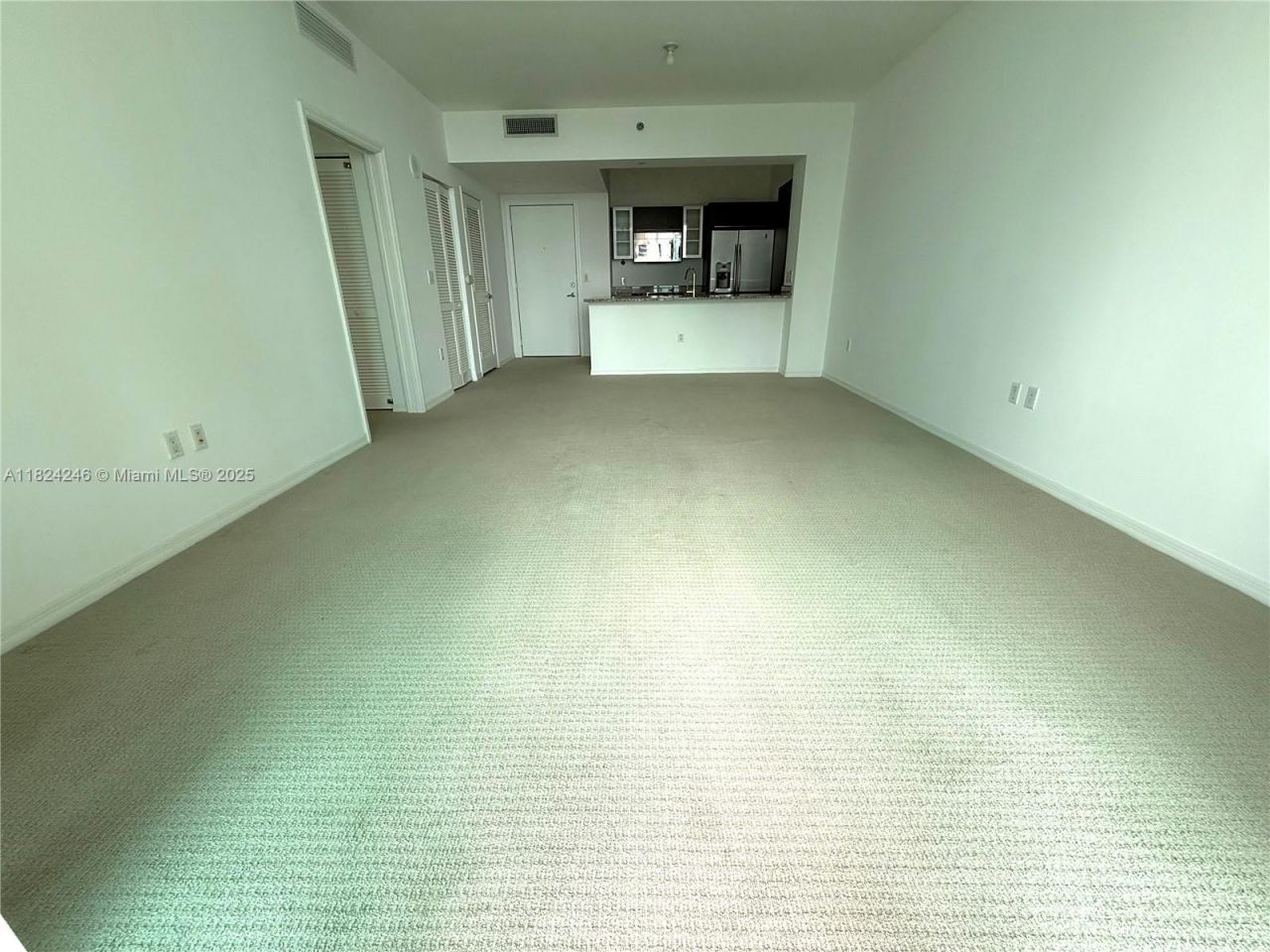 951 Brickell Ave, Unit 3703, Miami, FL 33131 Photo