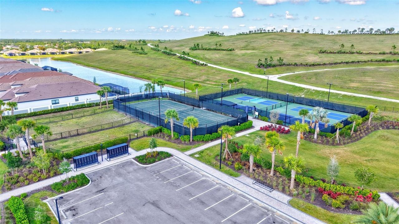 6203 Grandview Hill Court, Bradenton, FL 34203 Photo