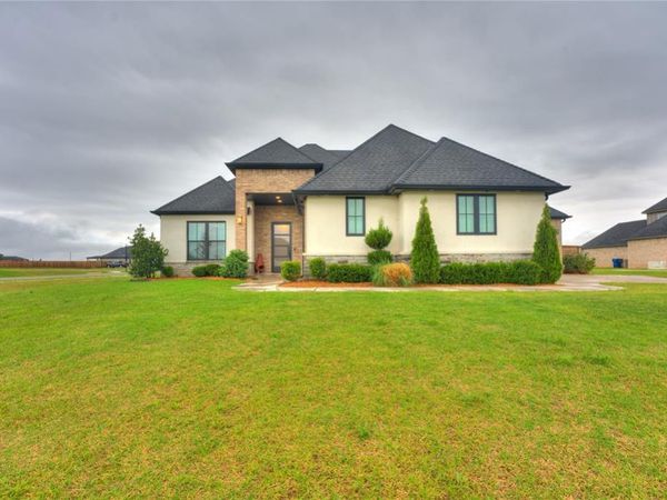 22301 Pine Bluff Way, Edmond, OK 73025
