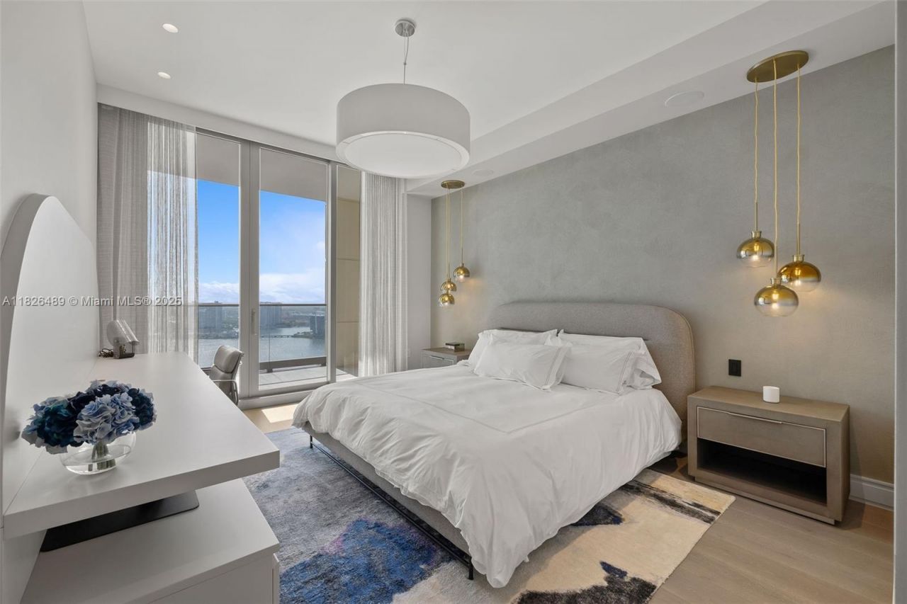 17901 Collins Ave, Unit 3003, Sunny Isles Beach, FL 33160 Photo