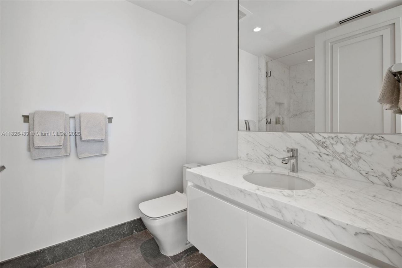 17901 Collins Ave, Unit 3003, Sunny Isles Beach, FL 33160 Photo