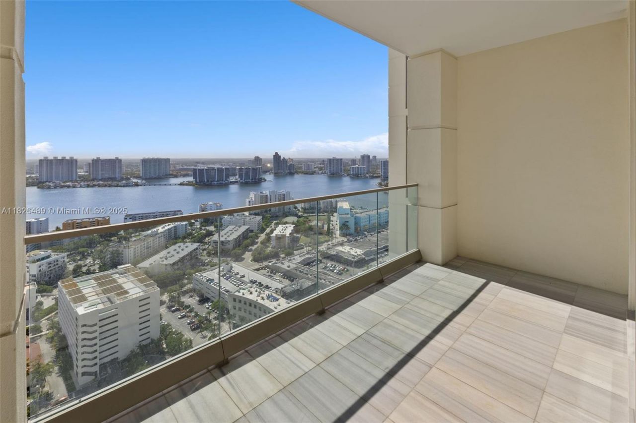 17901 Collins Ave, Unit 3003, Sunny Isles Beach, FL 33160 Photo