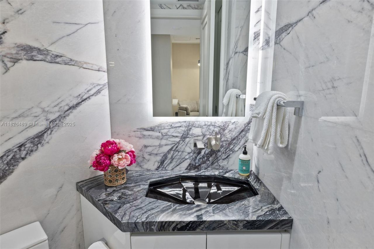 17901 Collins Ave, Unit 3003, Sunny Isles Beach, FL 33160 Photo