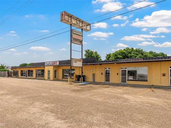 3810 E Texas Street, Bossier City, LA 71111