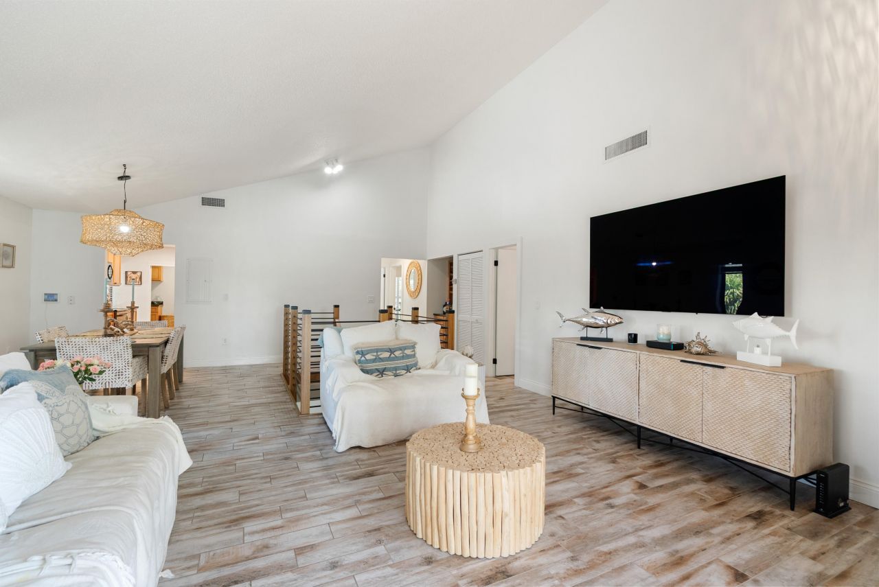 9812 Windward Avenue, Key Largo, FL 33037 Photo