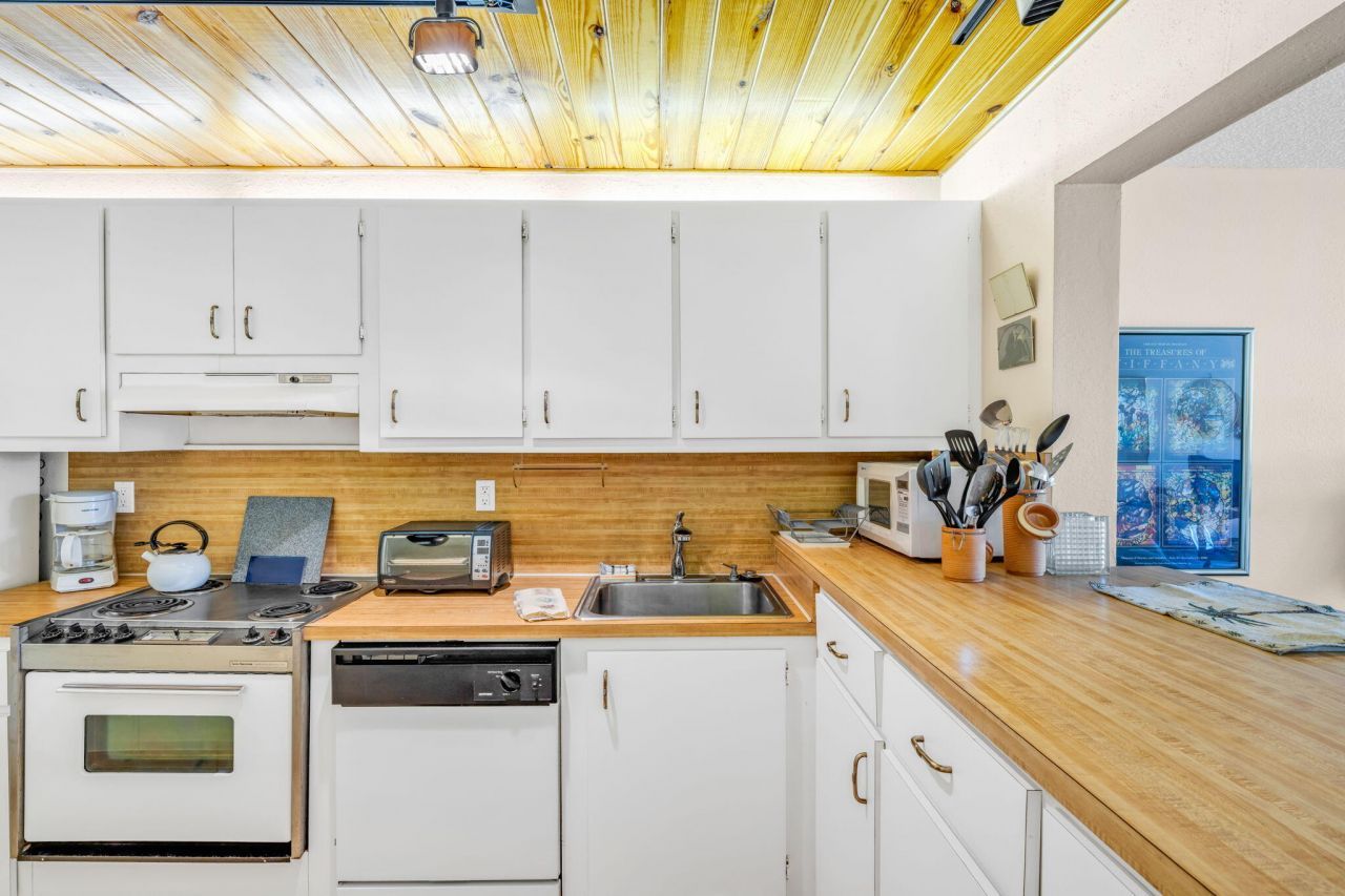 104350 Overseas Highway, Unit B203, Key Largo, FL 33037 Photo