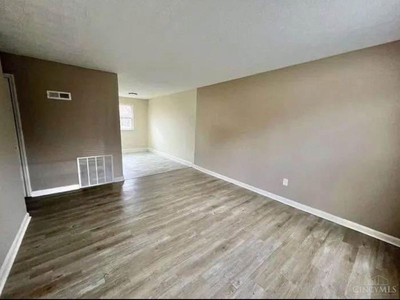3384 Ninann Court, Cincinnati, OH 45211 Photo 12