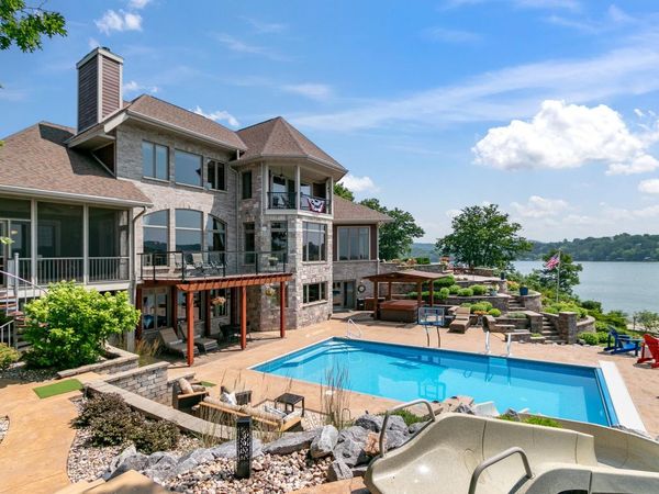 E12261 Timber Ridge Trail, Prairie Du Sac, WI 53578