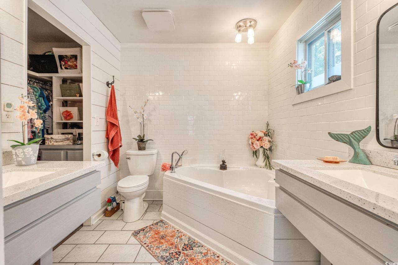 5867 Rosewood Dr. Photo 10