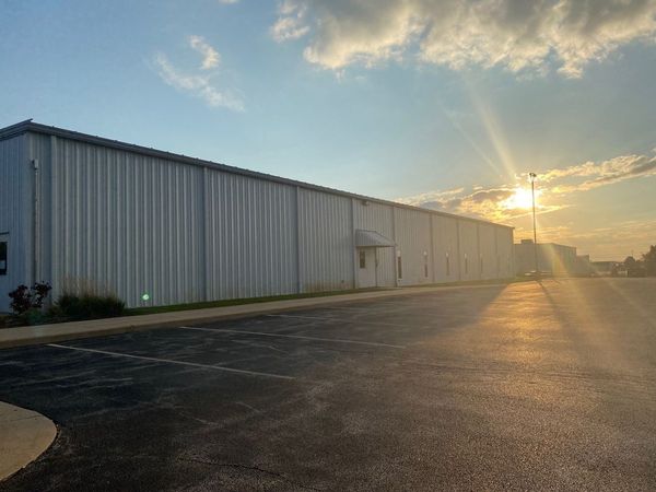 9628 Forest Hills Rd, Machesney Park, IL 61115