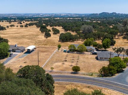 4585 Roadrunner Dr, Ione, CA 95640 Photo