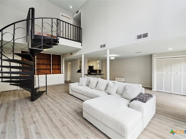 3300 Yorktown Street, Unit 13, Houston, TX 77056